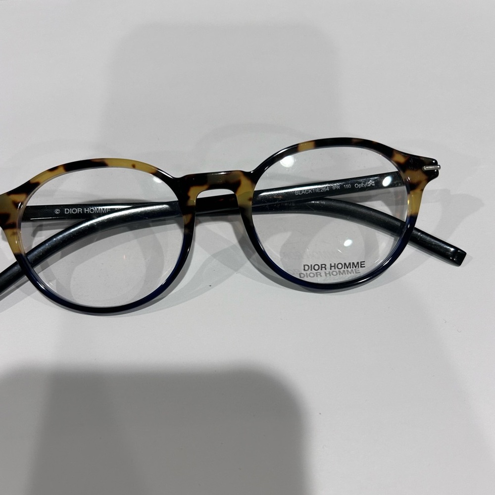 Dior Tortoise Shell Eyewear (Authentic) View 4